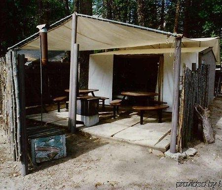 Housekeeping Camp Hotel Curry Village Étterem fotó